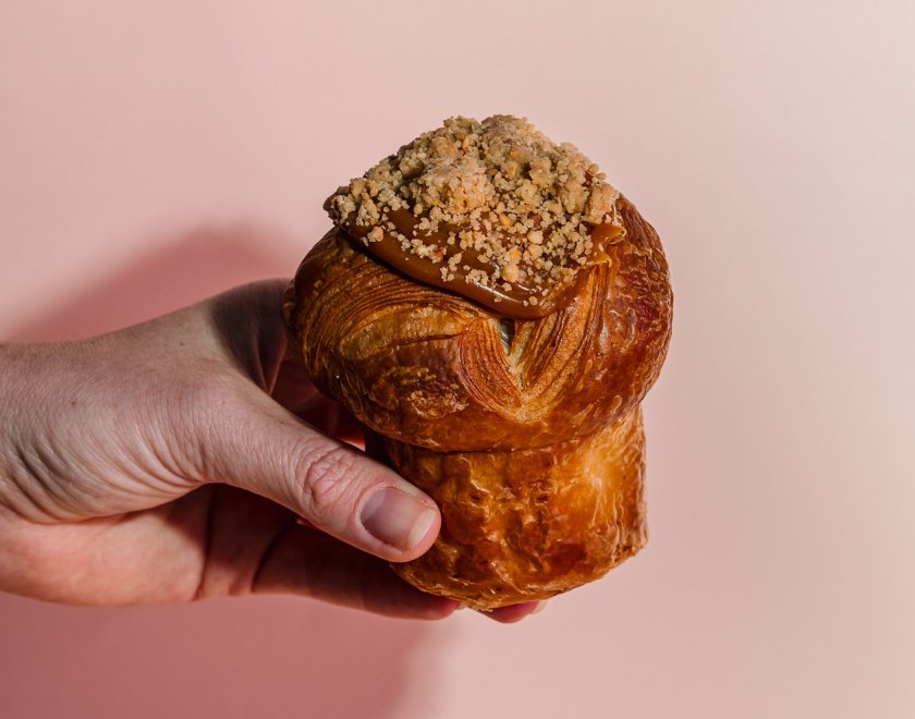 cruffin karamel & arašid